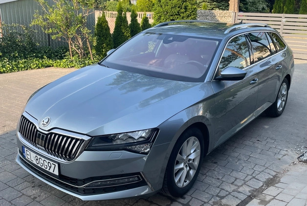 Skoda Superb cena 84000 przebieg: 123400, rok produkcji 2019 z Łódź małe 232